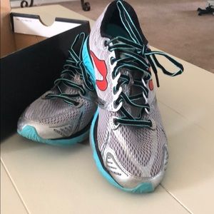 Newton Distance 5 running shoe